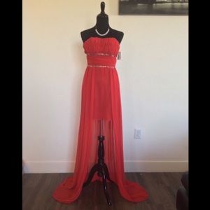 🔴 NWT red hi-low formal dress